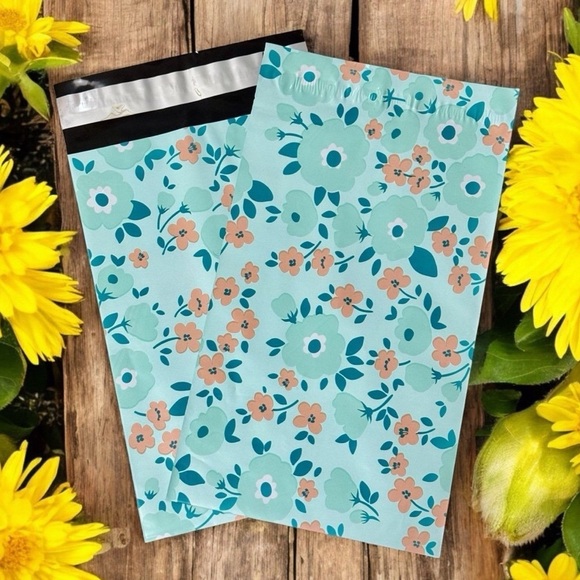 4/$20 - (10) Spring Vibe Poly Mailers - Picture 1 of 1